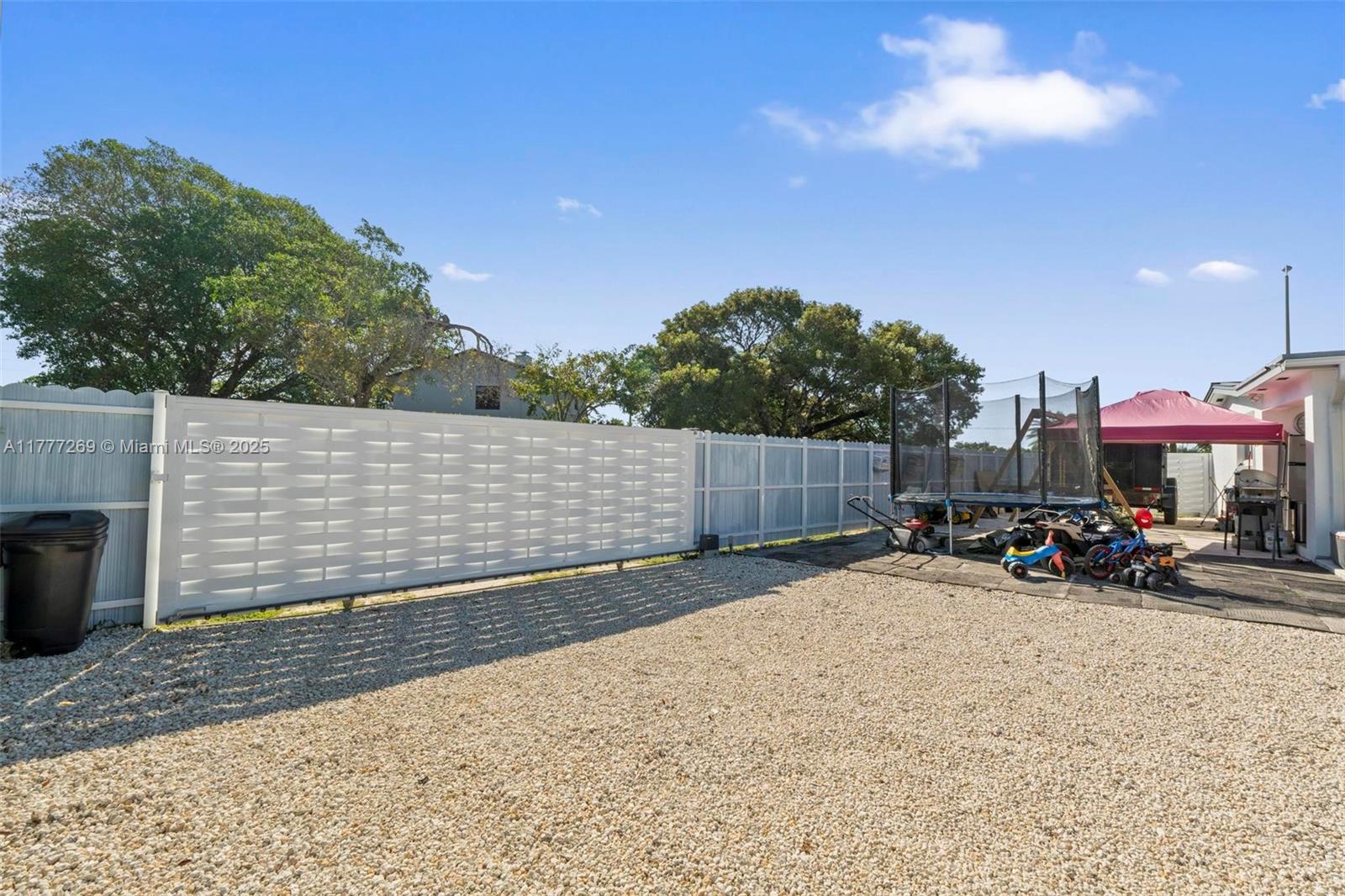 TROPICAL GARDENS ESTATES - Residential