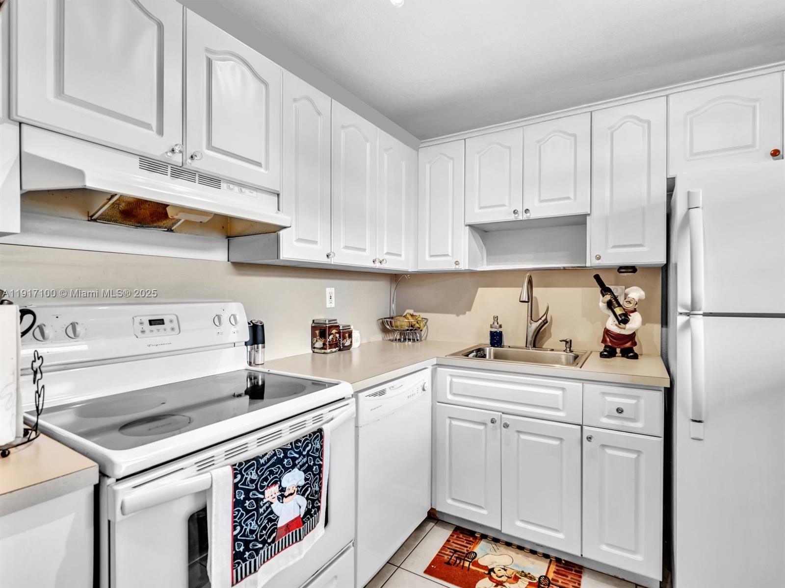 VILLA GARCEZ CONDO - Residential Lease