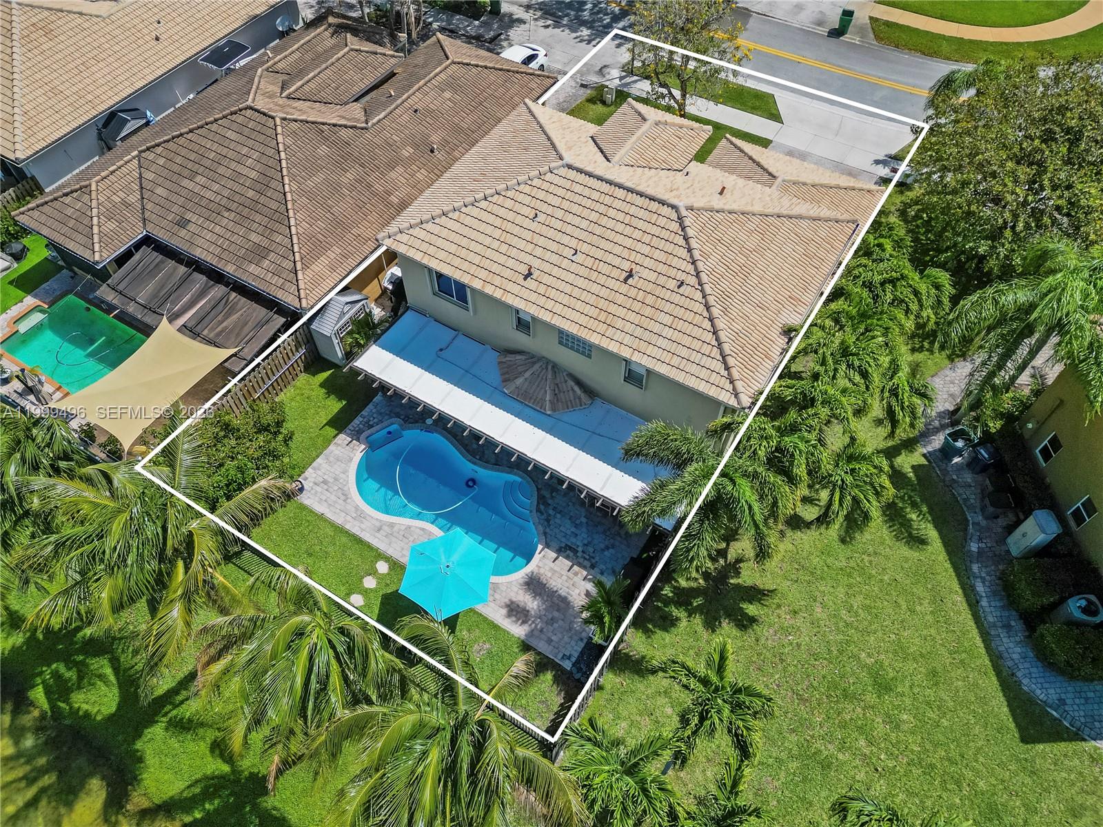 PELICAN BAY AT OLD CUTLER - Residential