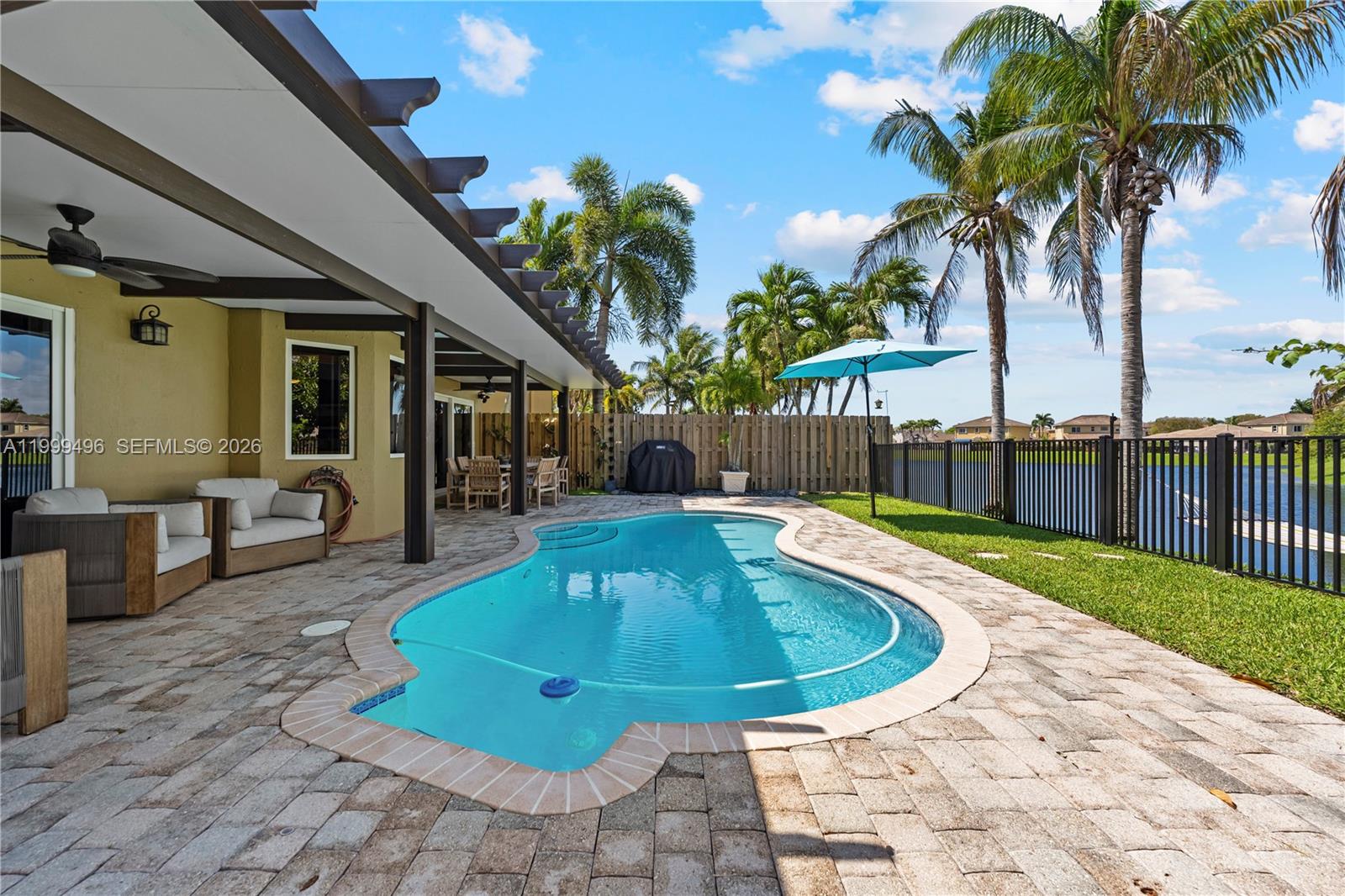 PELICAN BAY AT OLD CUTLER - Residential