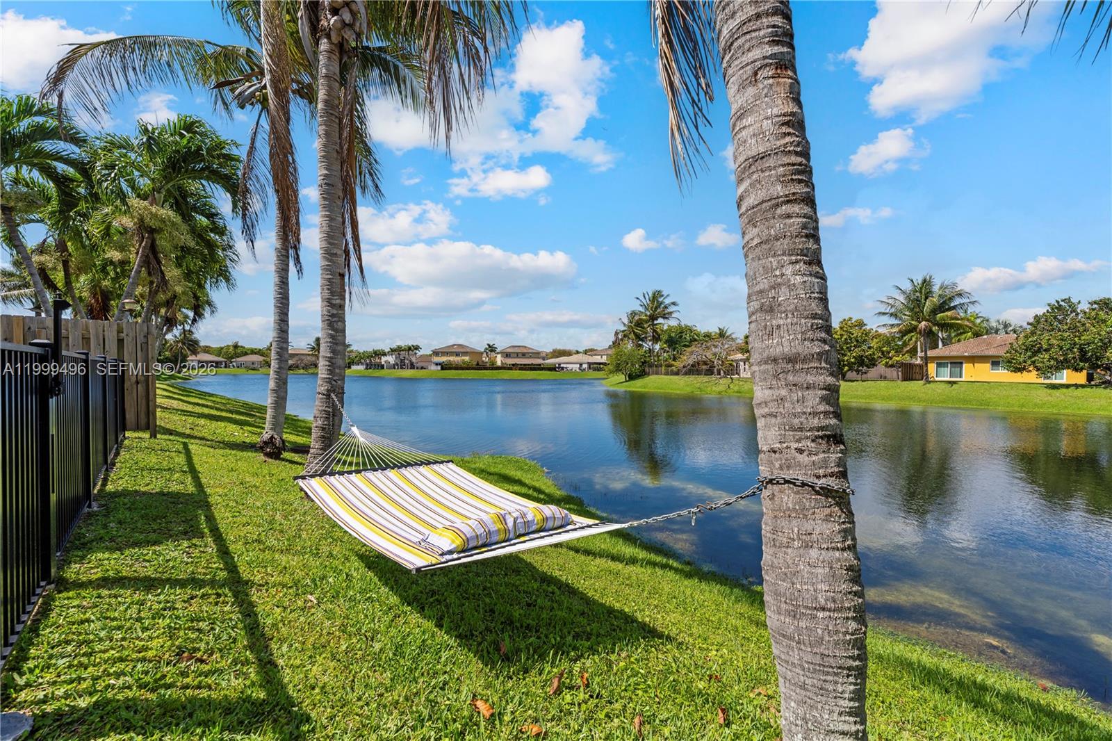PELICAN BAY AT OLD CUTLER - Residential
