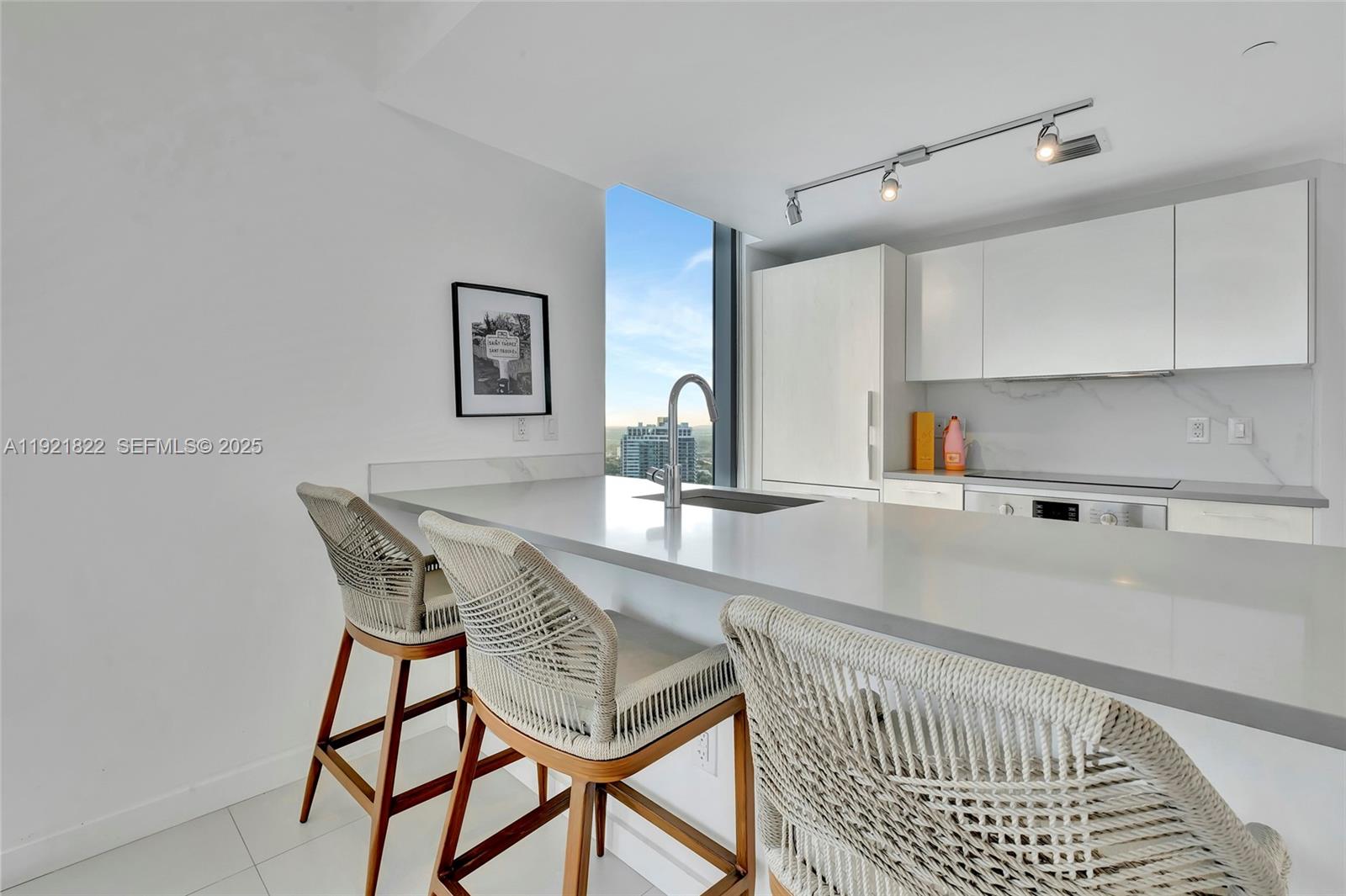 PARAISO BAYVIEWS CONDO - Residential