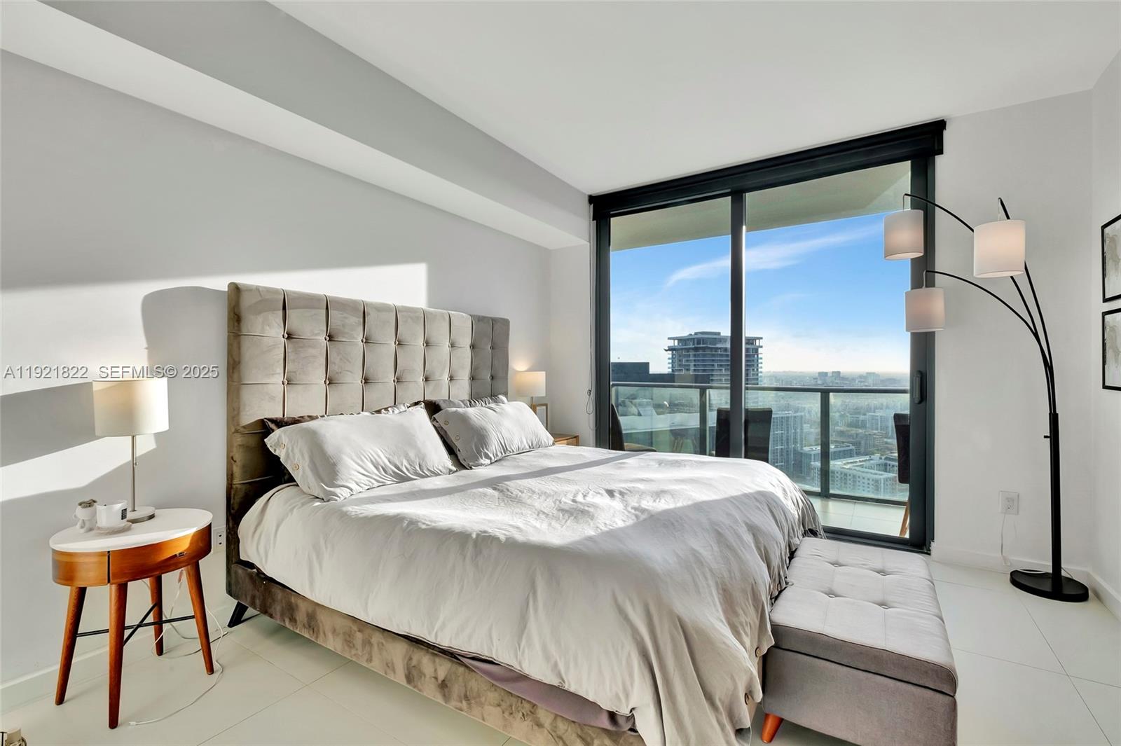 PARAISO BAYVIEWS CONDO - Residential