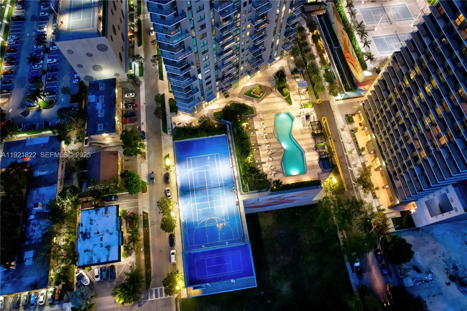 PARAISO BAYVIEWS CONDO - Residential