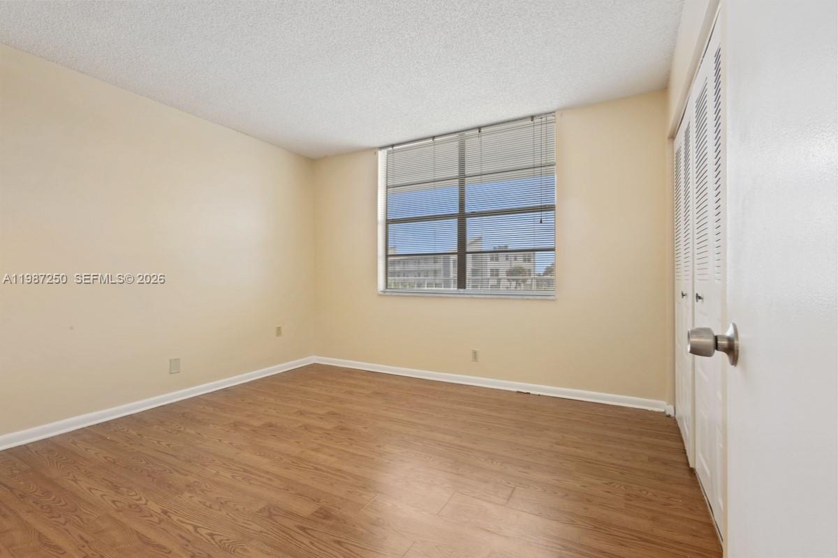 9 OF PALM SPRINGS 2 CONDO - Residential Lease