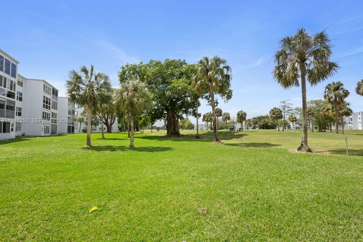 9 OF PALM SPRINGS 2 CONDO - Residential Lease