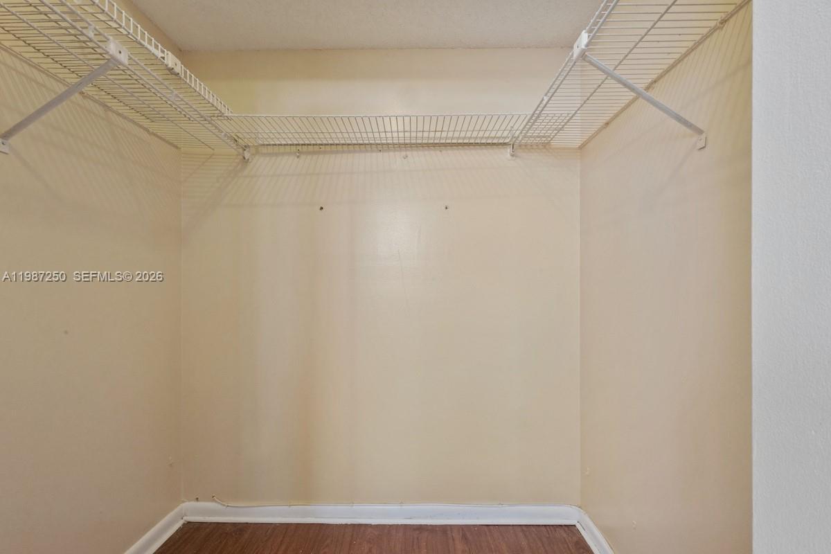 9 OF PALM SPRINGS 2 CONDO - Residential Lease