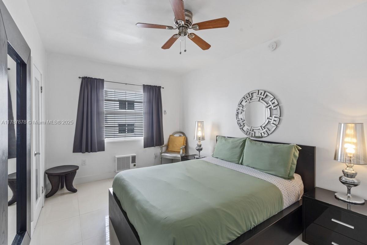 OCEAN WALK ON SOUTH BEACH - Residential