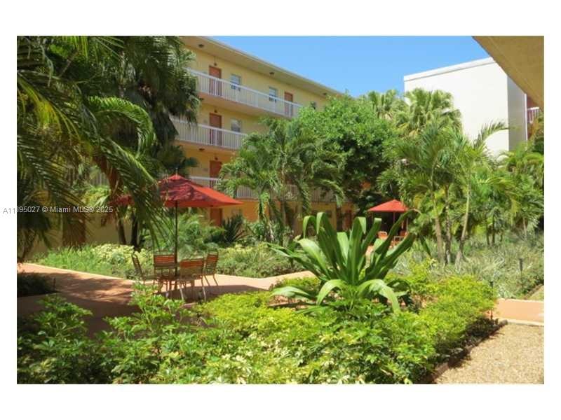 VILLAGE OF KINGS CREEK CO - Residential Lease