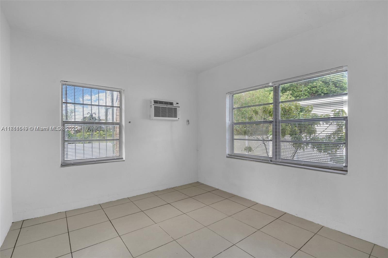 601 NW 90th St 8