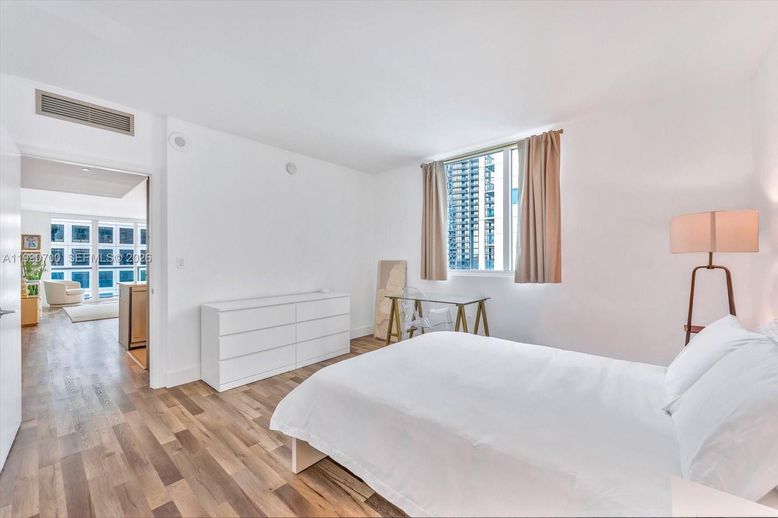 500 BRICKELL EAST CONDO - Residential