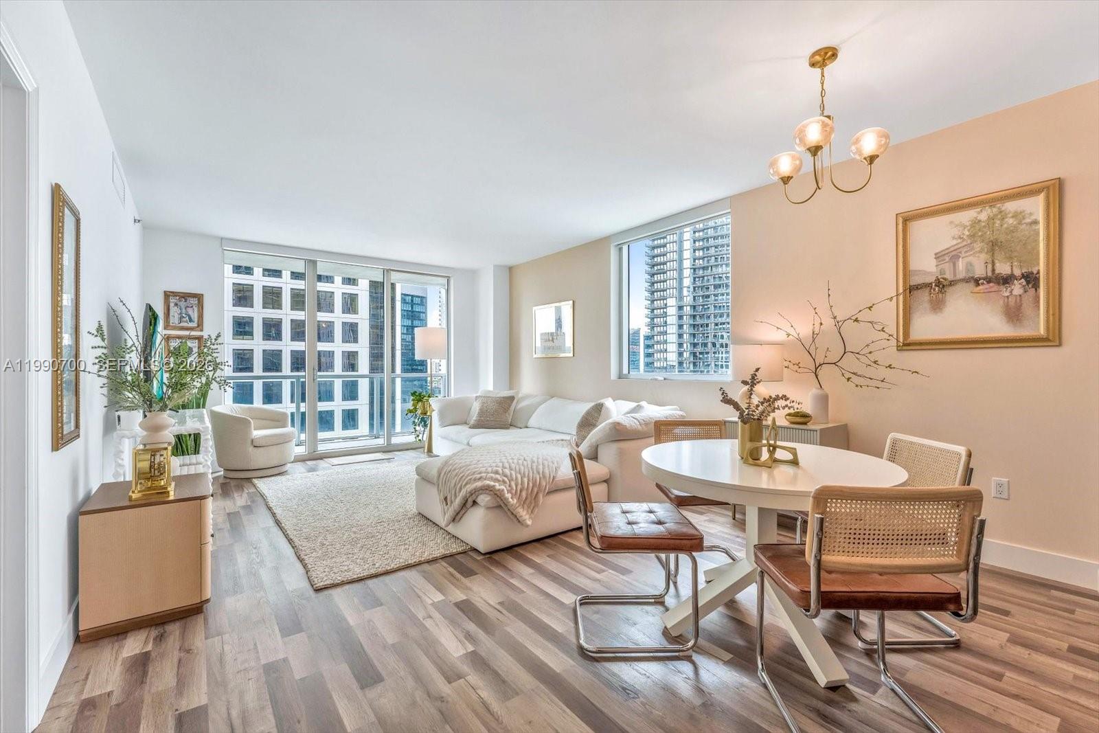 500 BRICKELL EAST CONDO - Residential