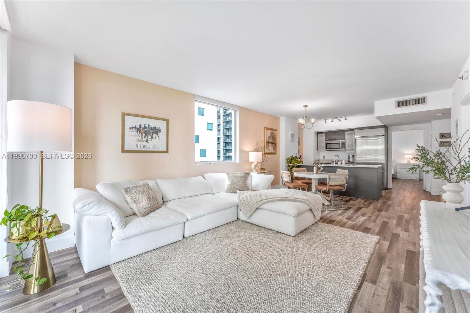500 BRICKELL EAST CONDO - Residential