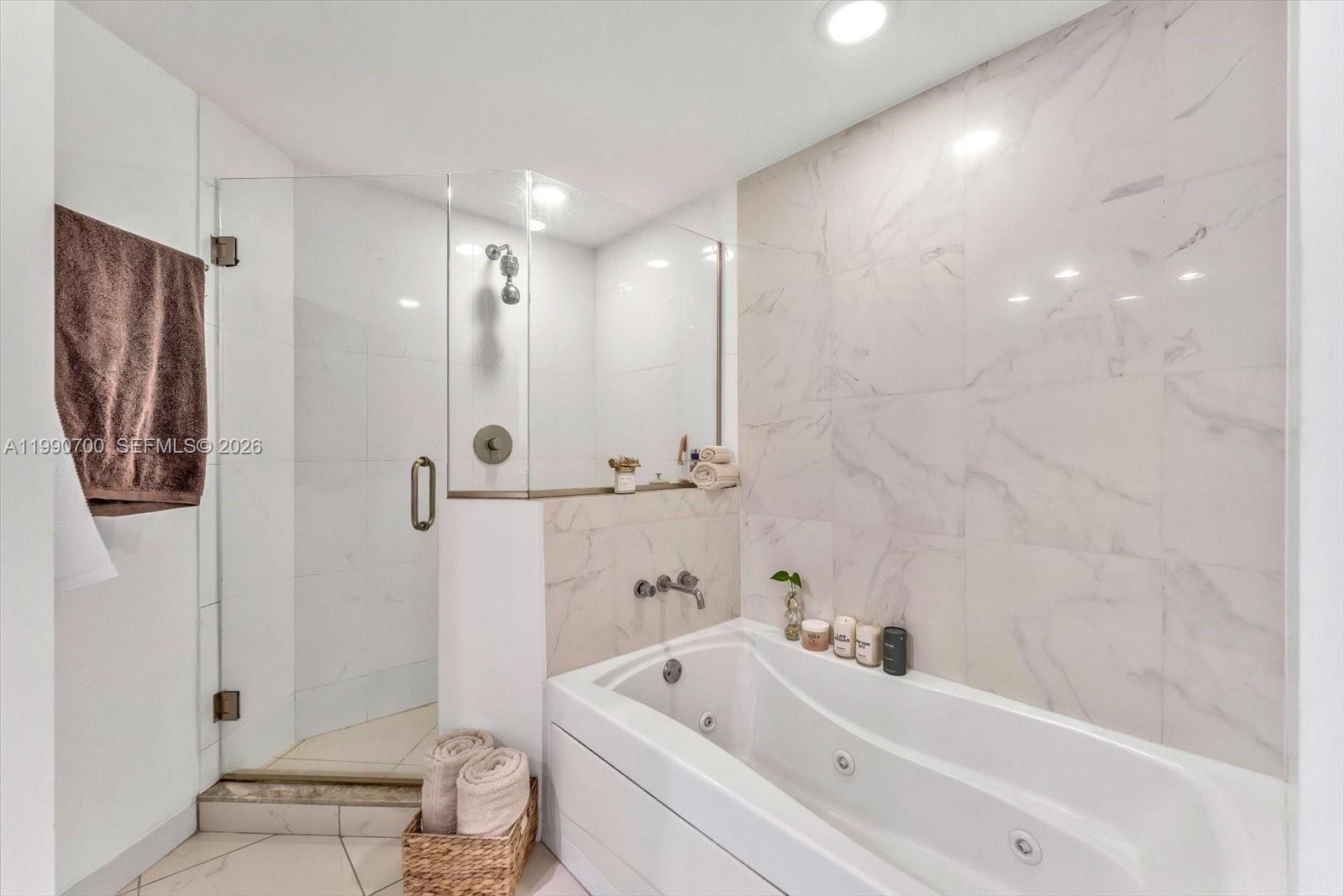 500 BRICKELL EAST CONDO - Residential