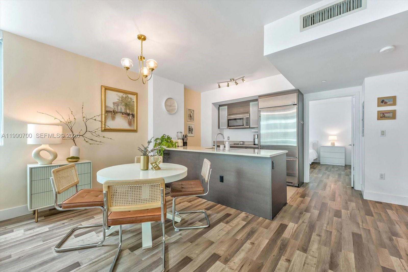 500 BRICKELL EAST CONDO - Residential