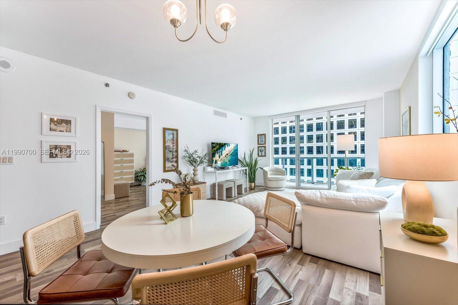 500 BRICKELL EAST CONDO - Residential