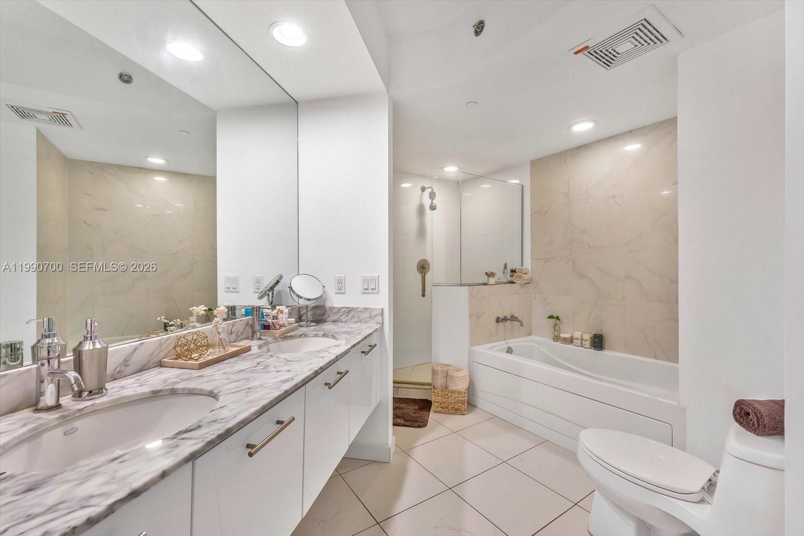 500 BRICKELL EAST CONDO - Residential