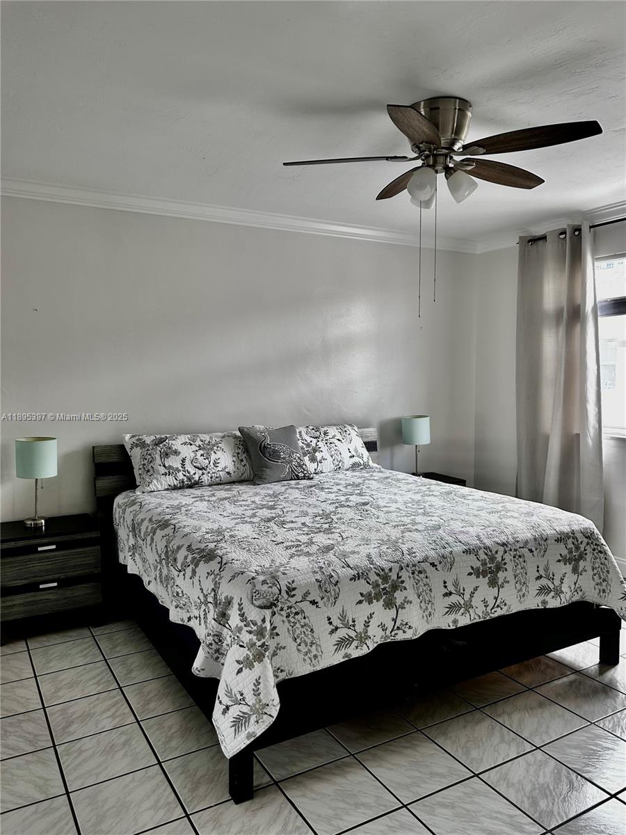 WATERWAY @ HOLLYWOOD BEAC - Residential Lease