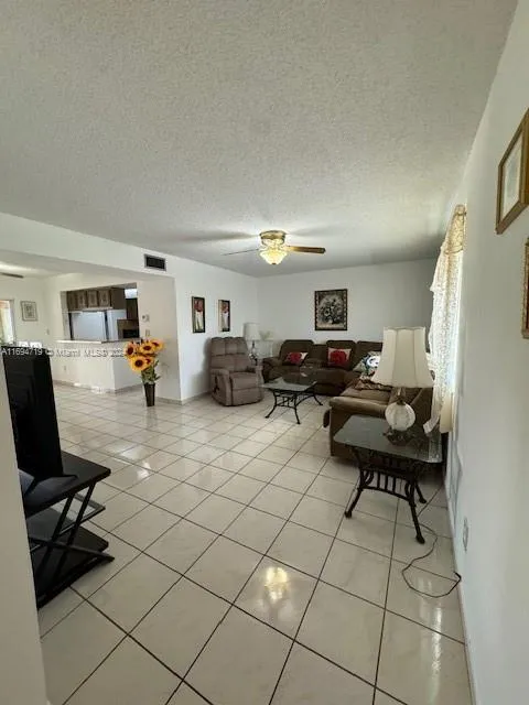 Miami, Florida 33173, United States, 1 Bedroom Bedrooms, ,2 BathroomsBathrooms,Residential,Pending,32398