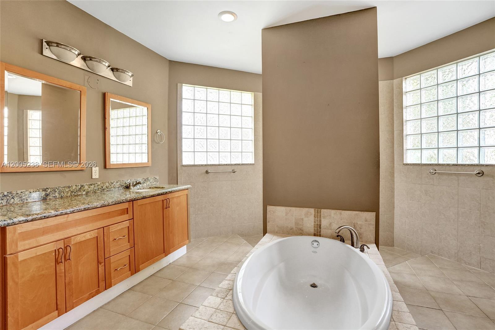 CHELSEA AT KENSINGTON - Residential