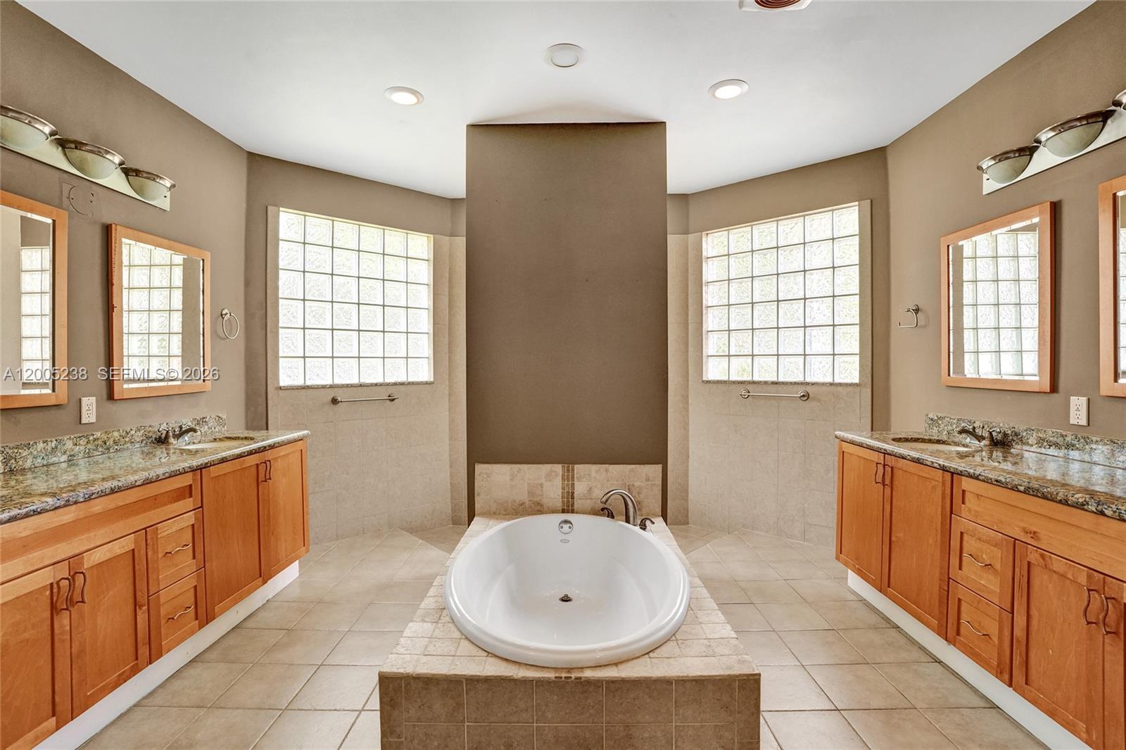 CHELSEA AT KENSINGTON - Residential