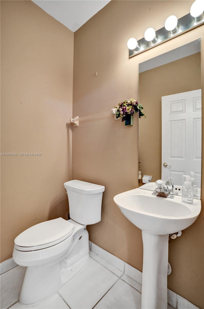 CHELSEA AT KENSINGTON - Residential