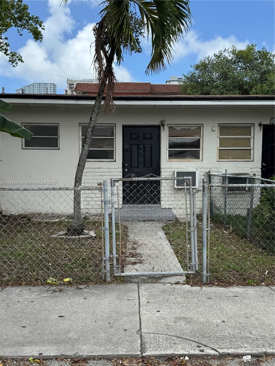 901 5th ave 2