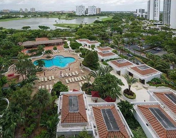 20281 E Country Club Dr 1105
