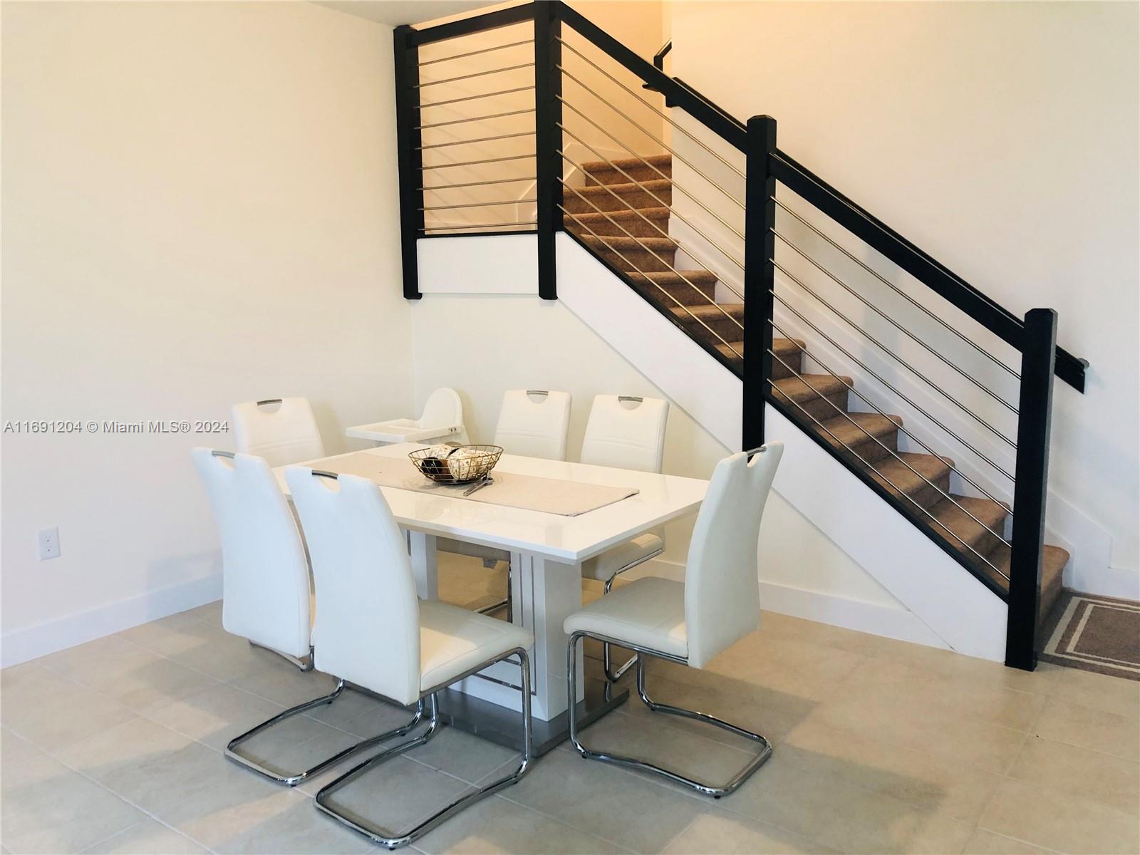 GRAND BAY SOUTH TOWNHOMES - Residential