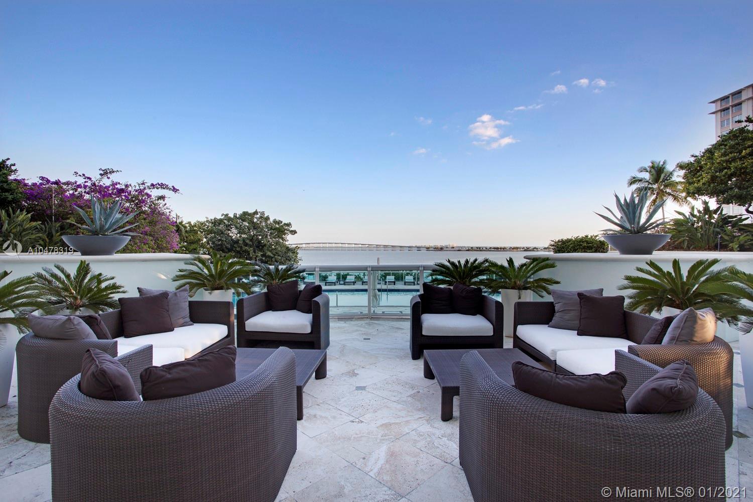 SANTA MARIA CONDO - Residential