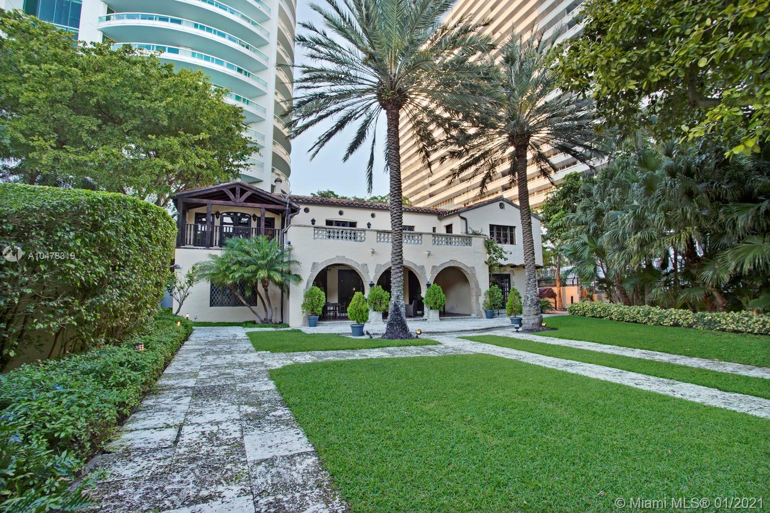 SANTA MARIA CONDO - Residential