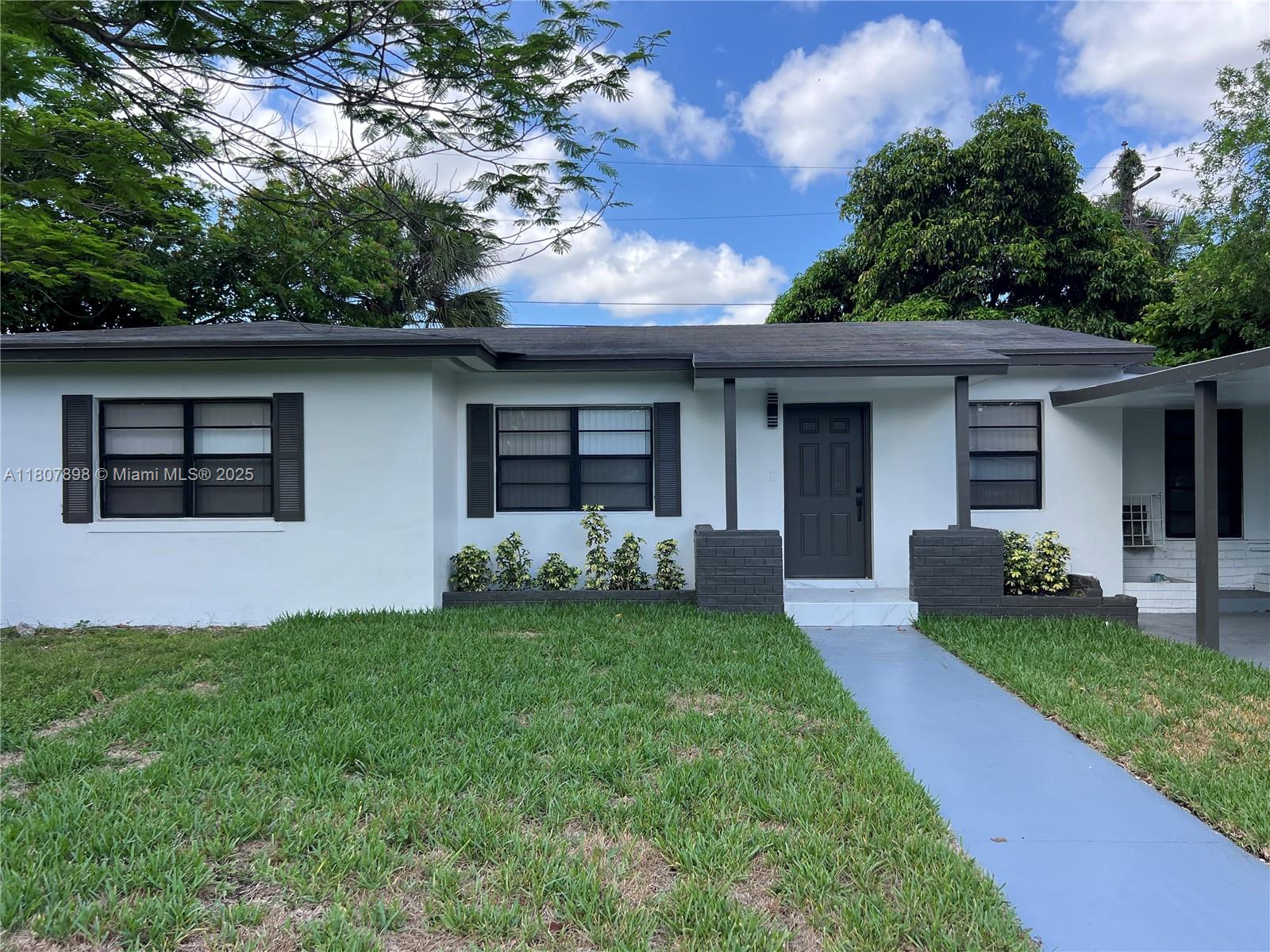 Address Not Disclosed, North Miami Beach, Miami-Dade County, Florida - 4 Bedrooms  
2 Bathrooms - 