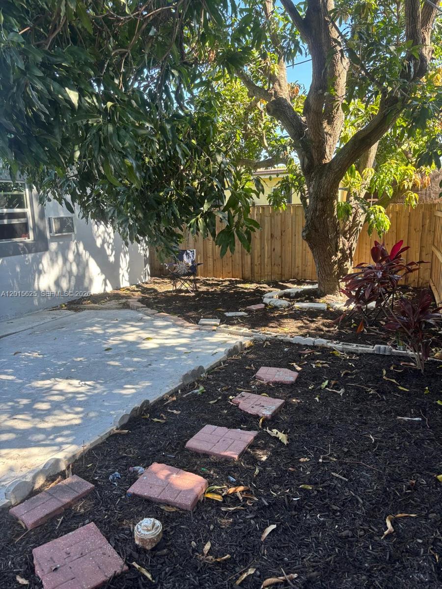 FLAMINGO VILLAGE - Residential