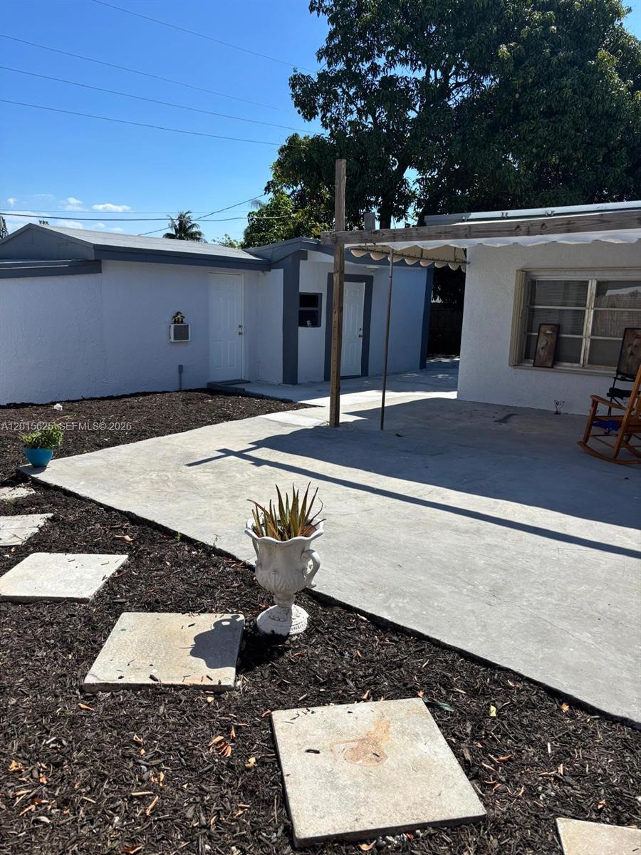 FLAMINGO VILLAGE - Residential