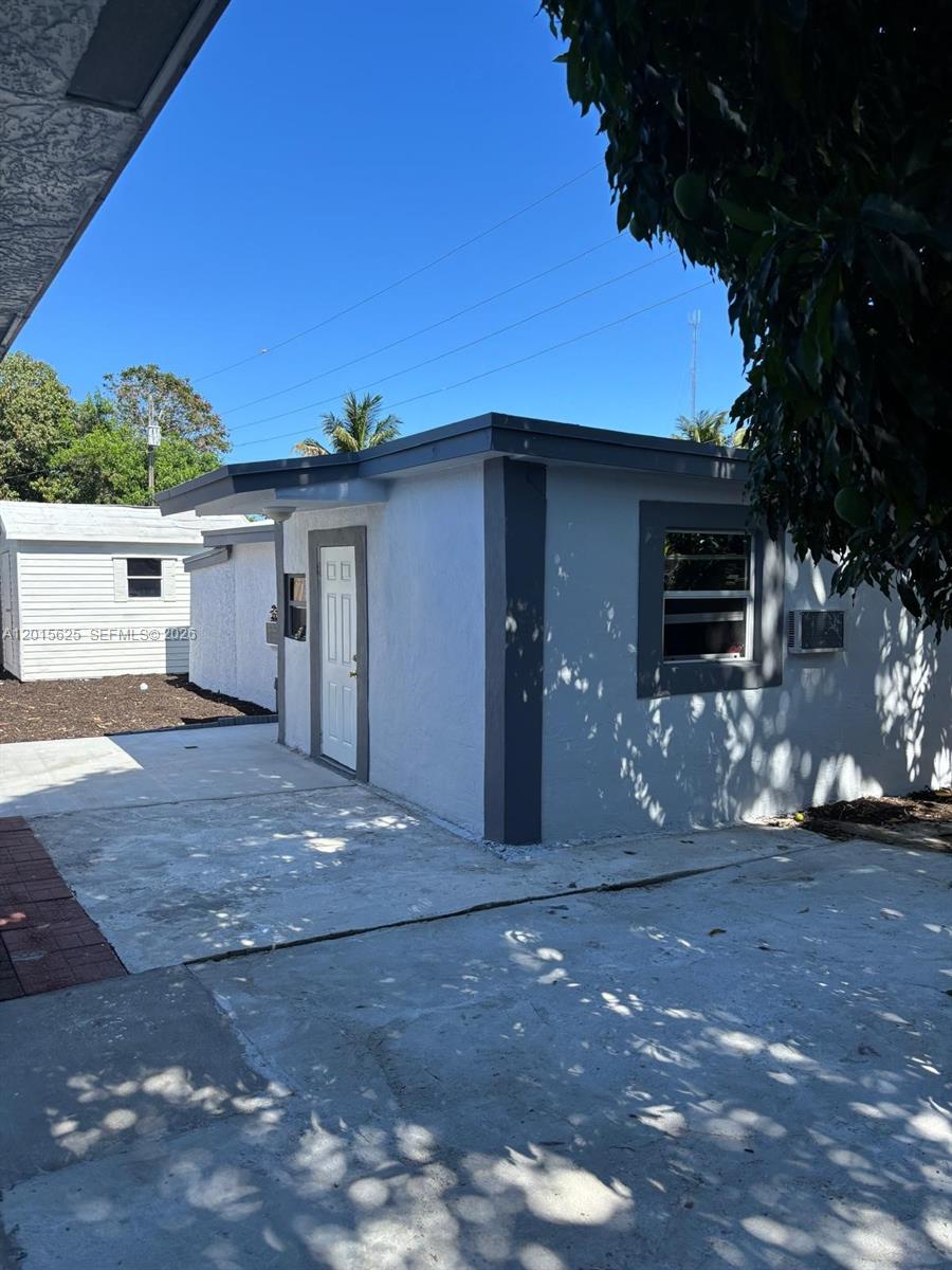 FLAMINGO VILLAGE - Residential