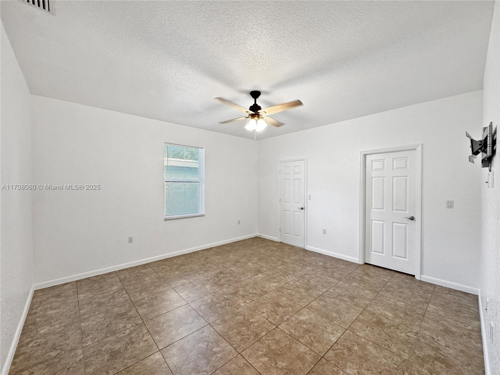 DANIA HEIGHTS - Residential