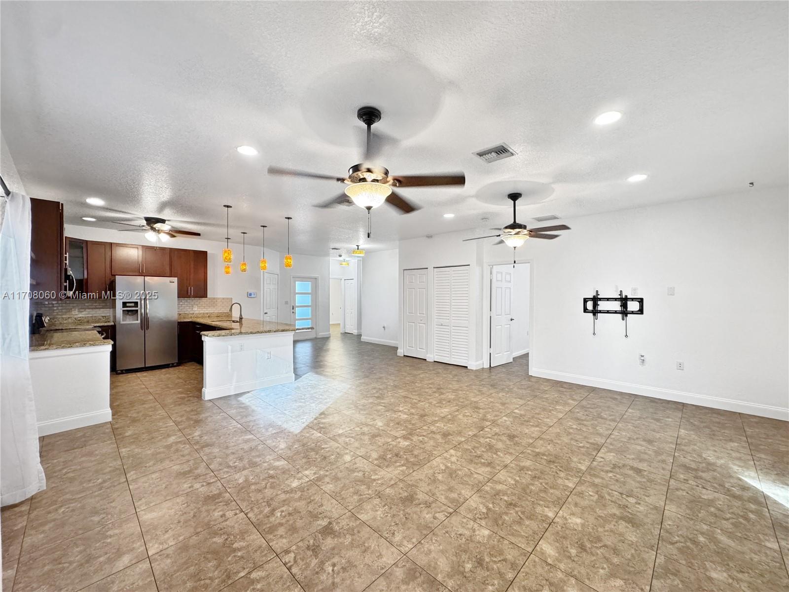 DANIA HEIGHTS - Residential