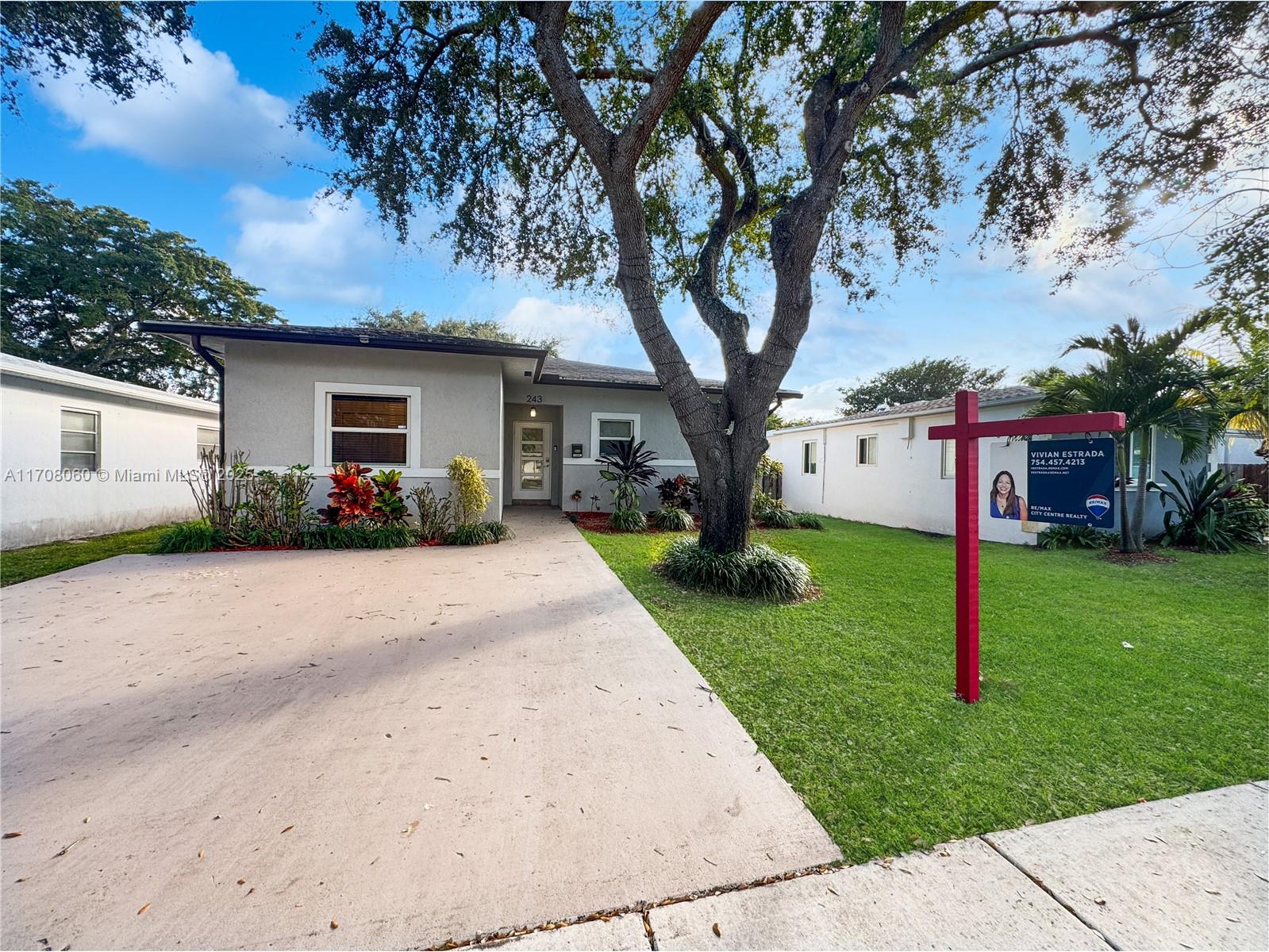 DANIA HEIGHTS - Residential