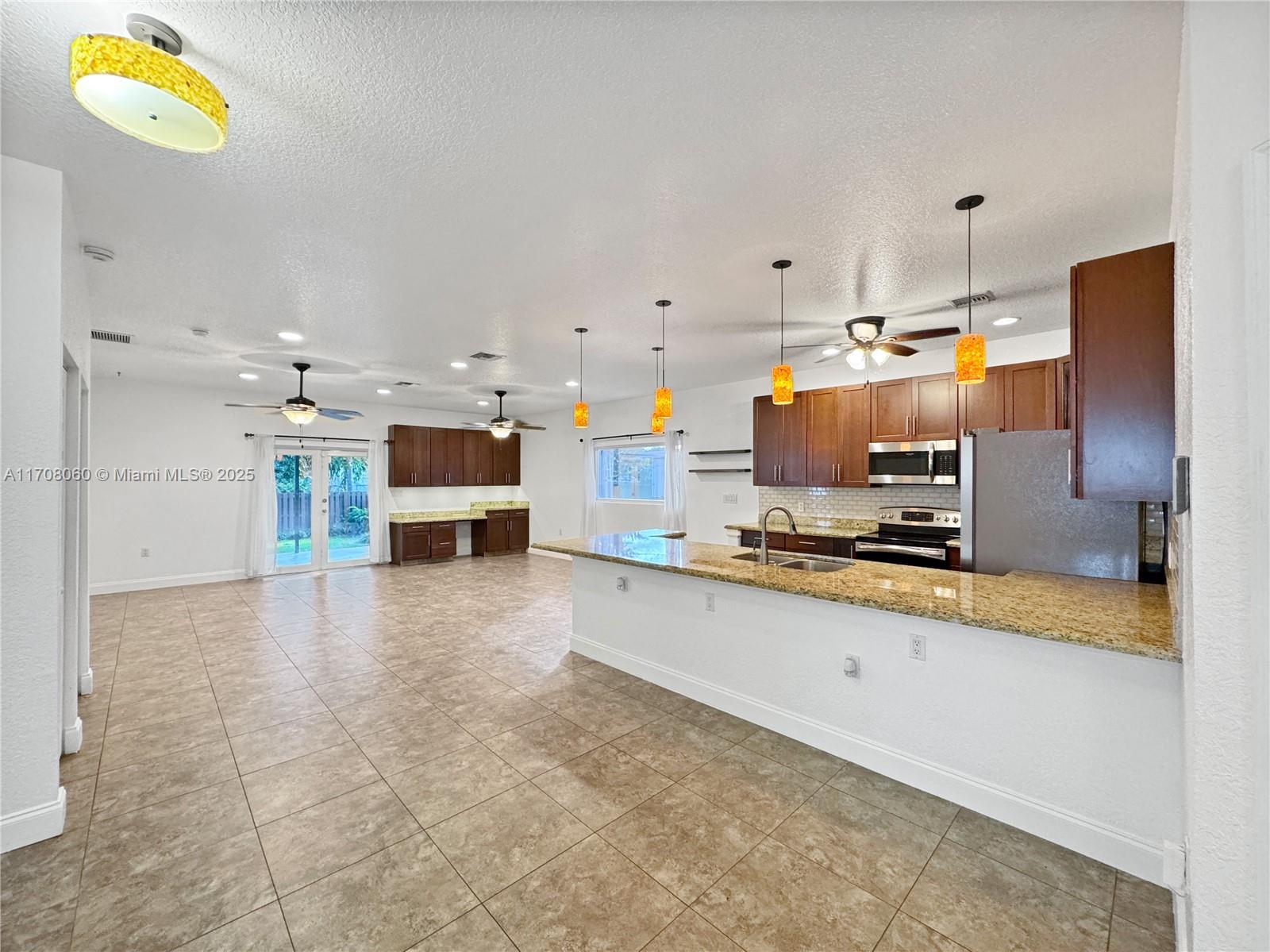 DANIA HEIGHTS - Residential