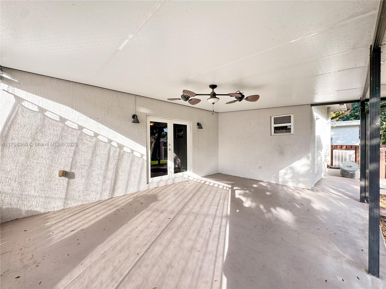 DANIA HEIGHTS - Residential