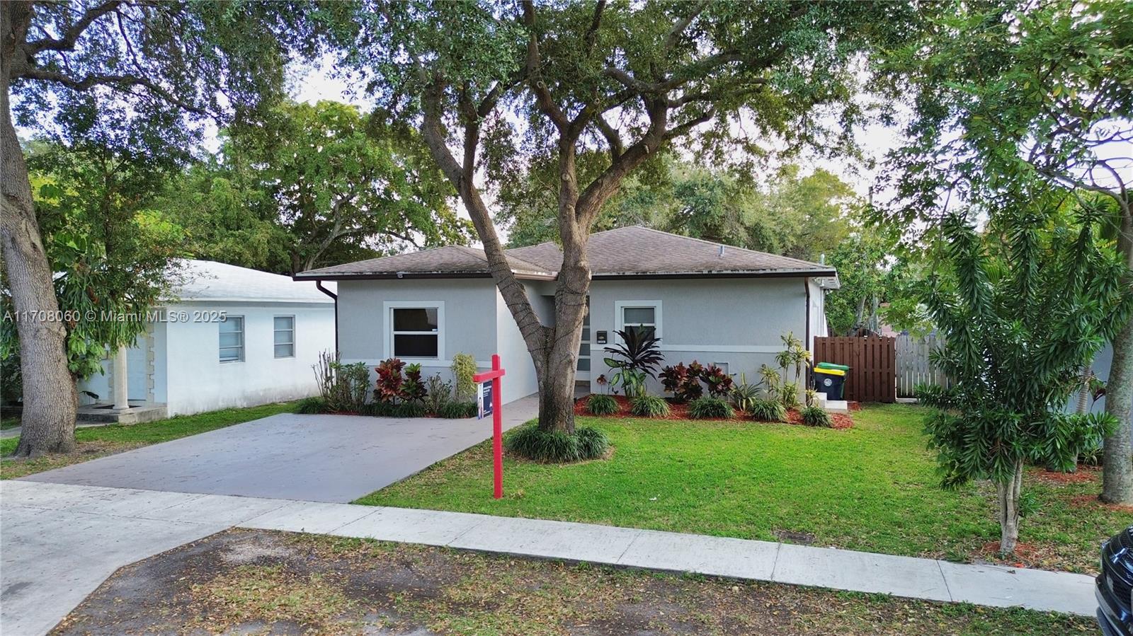 DANIA HEIGHTS - Residential
