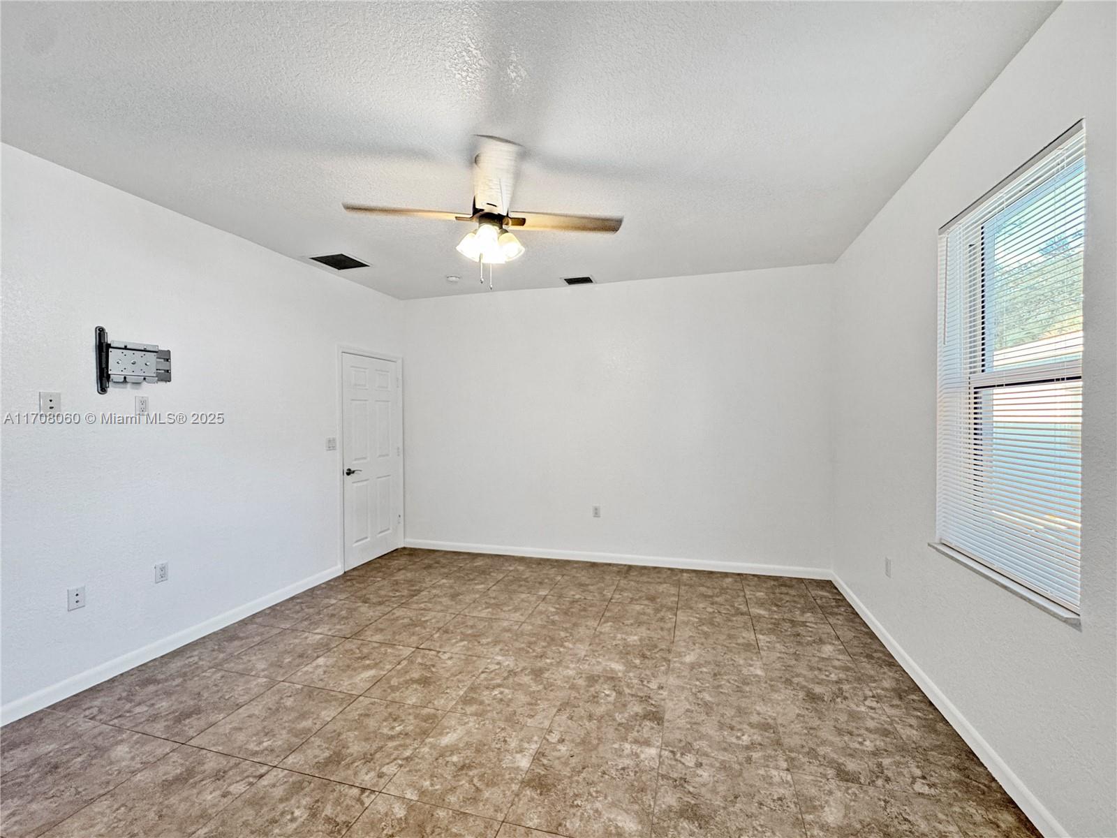 DANIA HEIGHTS - Residential