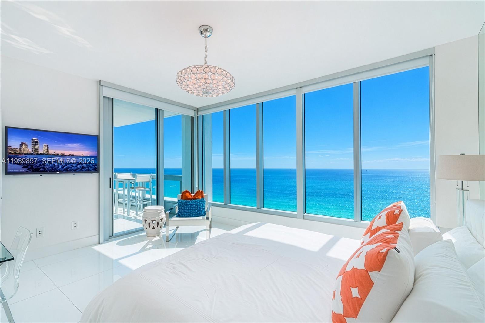 NORTH CARILLON BEACH COND - Residential