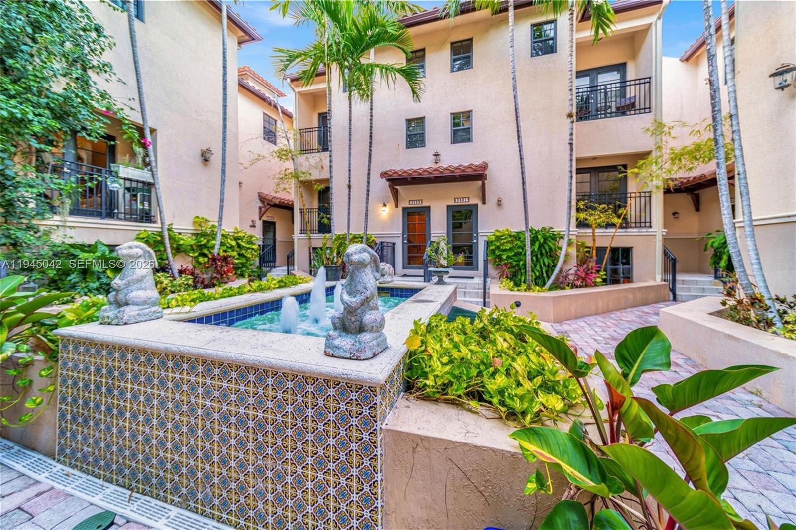 2829 Coconut Ave 2829