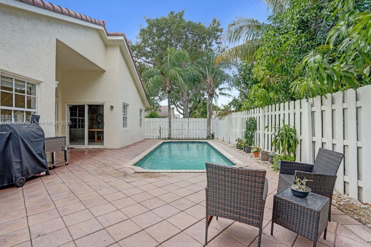 SAWGRASS PRESERVE - Residential