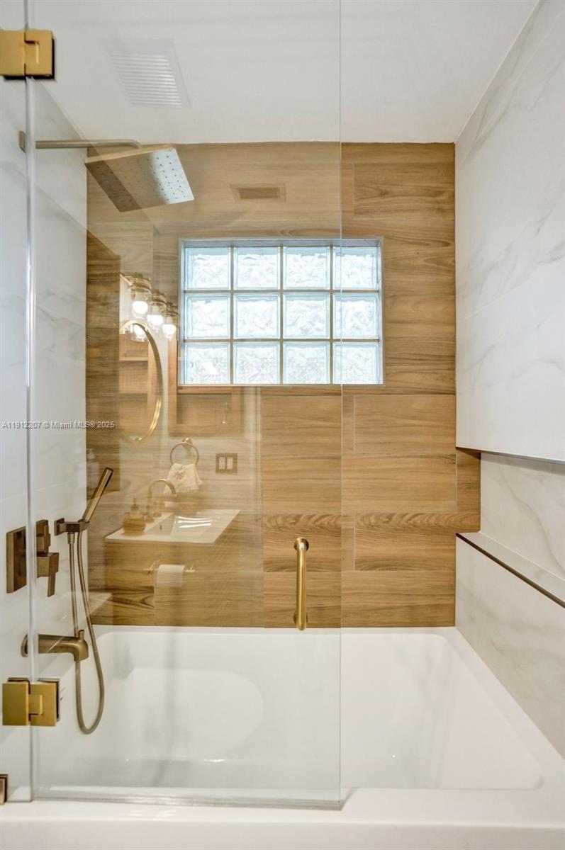 SAWGRASS PRESERVE - Residential