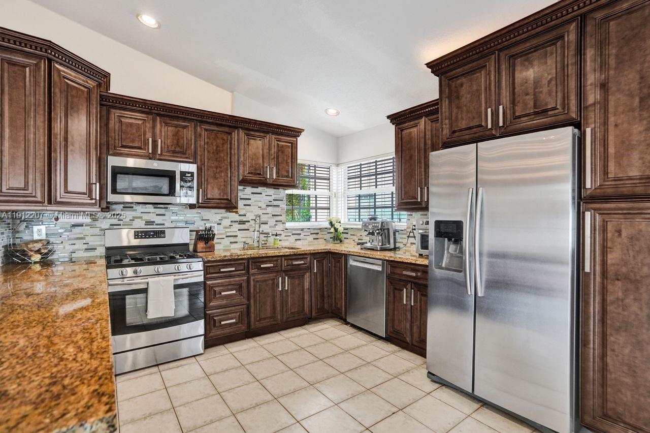 SAWGRASS PRESERVE - Residential