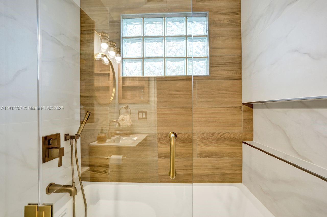 SAWGRASS PRESERVE - Residential