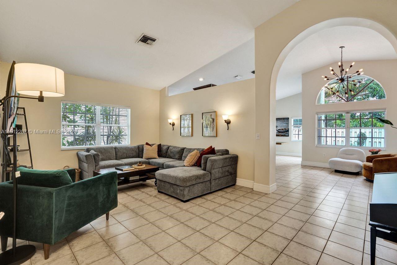 SAWGRASS PRESERVE - Residential