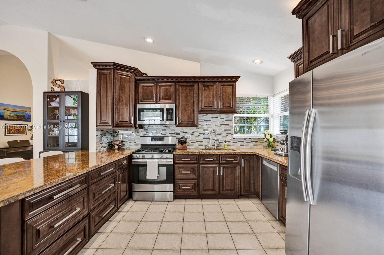 SAWGRASS PRESERVE - Residential